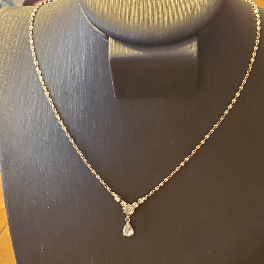 Avon Vintage Silver Tone Dainty CZ Teardrop Necklace